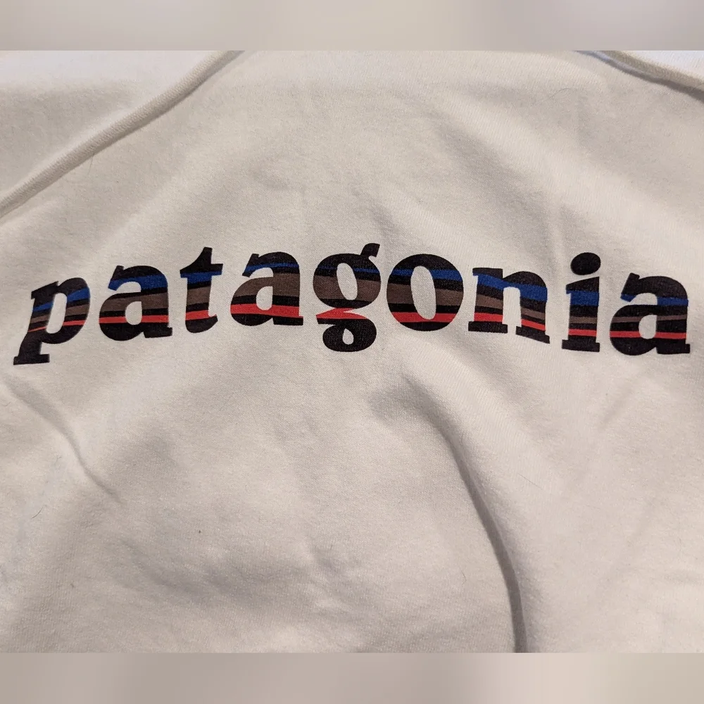 Patagonia Women's White Hoody Sweatshirt - Picture 3 of 6